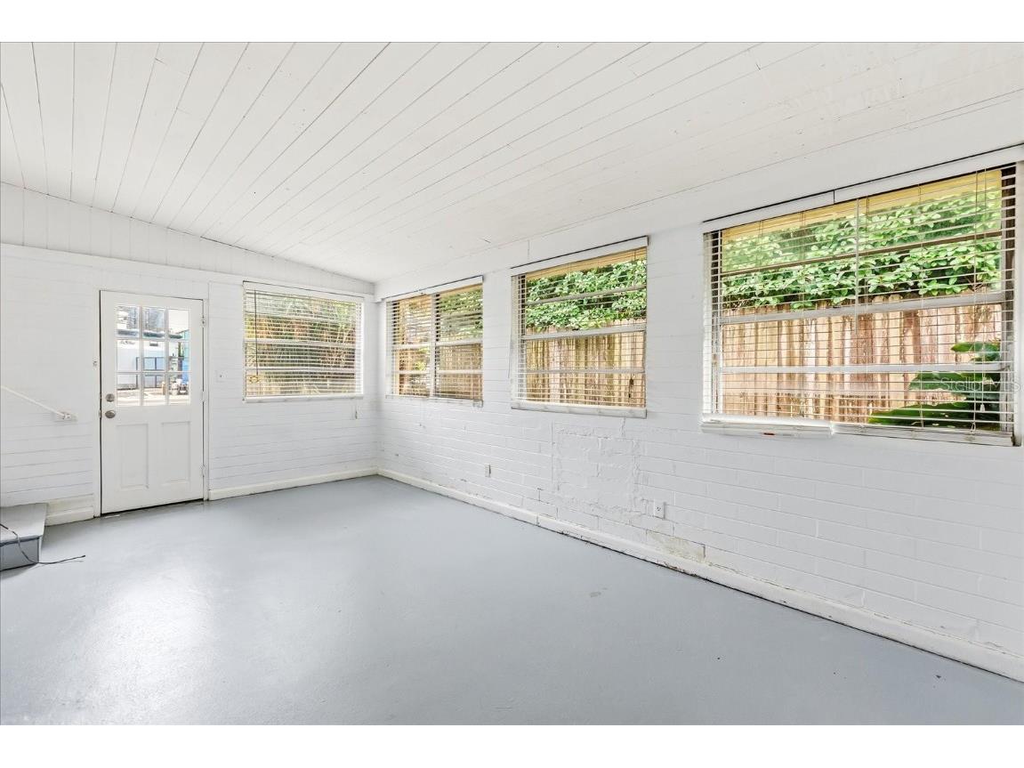 1039 Thornton Avenue Orlando FL 32803 O6366348 image17