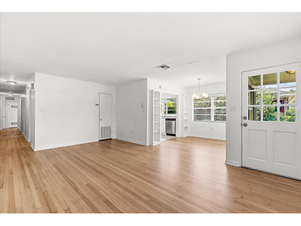 1039 Thornton Avenue Orlando FL 32803 O6366348 image2