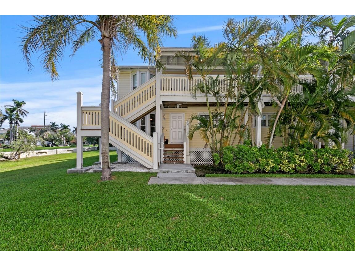 10399 Paradise Boulevard #106B Treasure Island FL 33706 TB8434953 image1