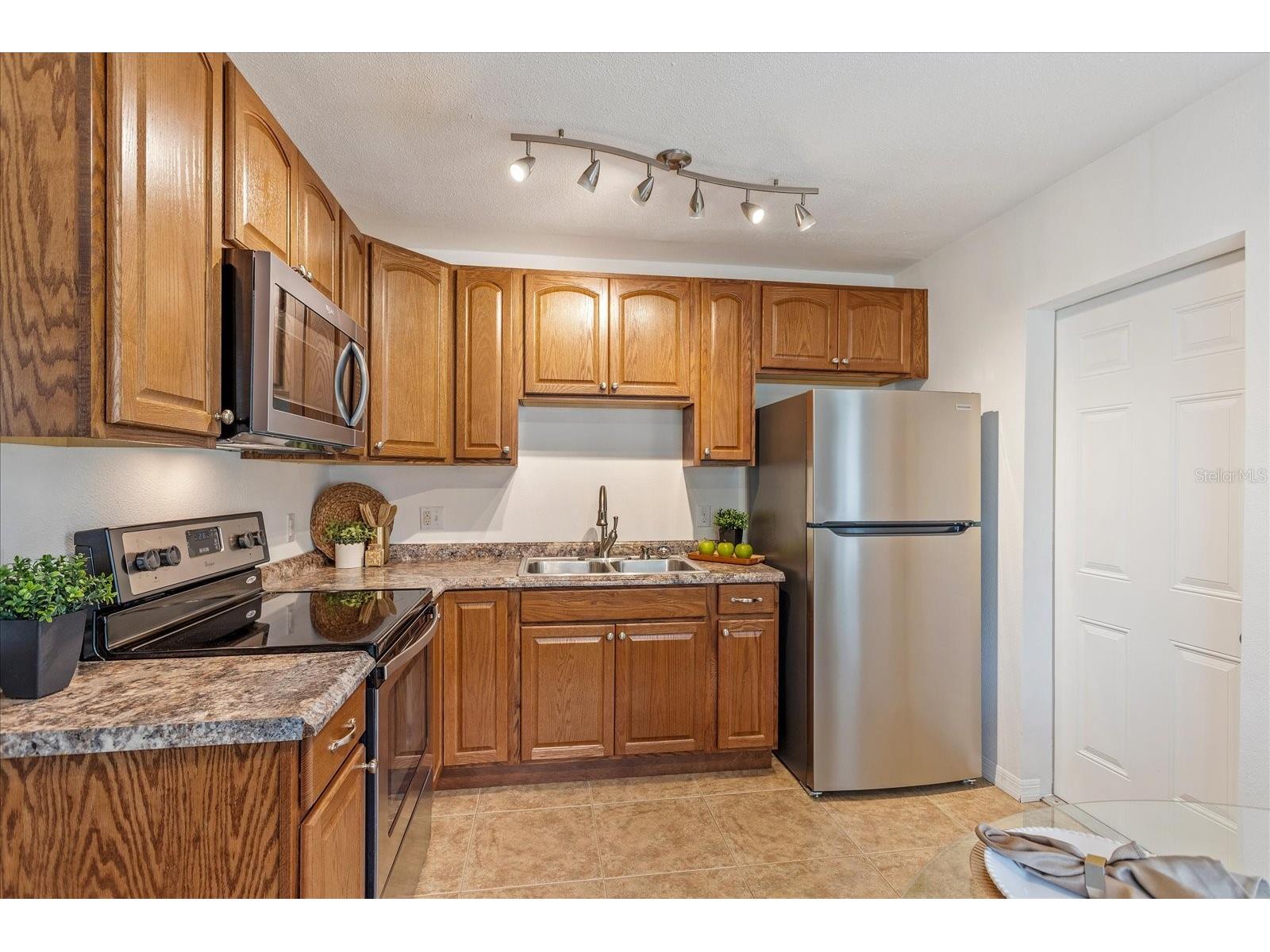 104 & 106 N Driftwood Lane Sanford FL 32773 O6423696 image6