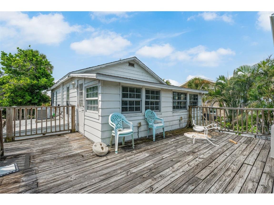 104 10th Street S Bradenton Beach FL 34217 A4658627 image11