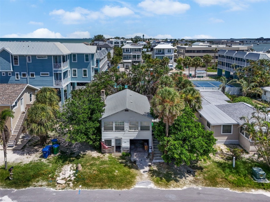 104 10th Street S Bradenton Beach FL 34217 A4658627 image2