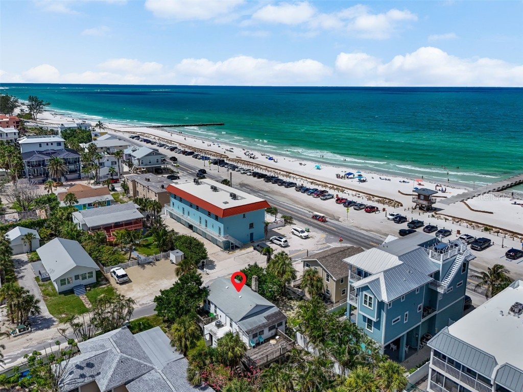 104 10th Street S Bradenton Beach FL 34217 A4658627 image5