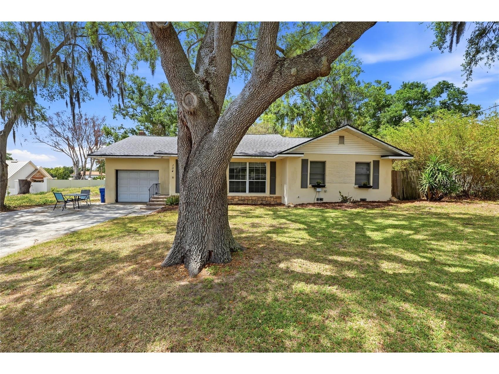 104 11th Street SE Winter Haven FL 33880 - LAKE ELBERT AND LAKE OTIS P4938332 image1