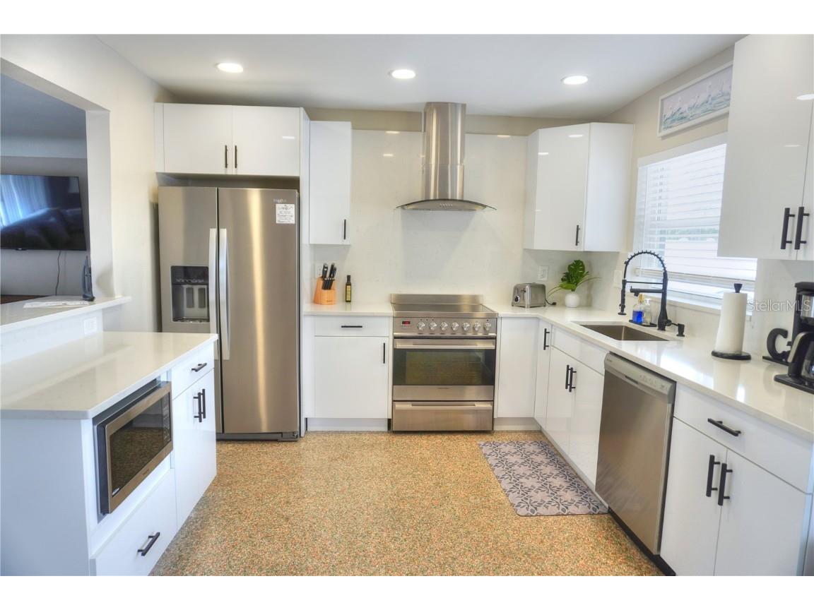 104 163rd Avenue Redington Beach FL 33708 TB8458746 image4