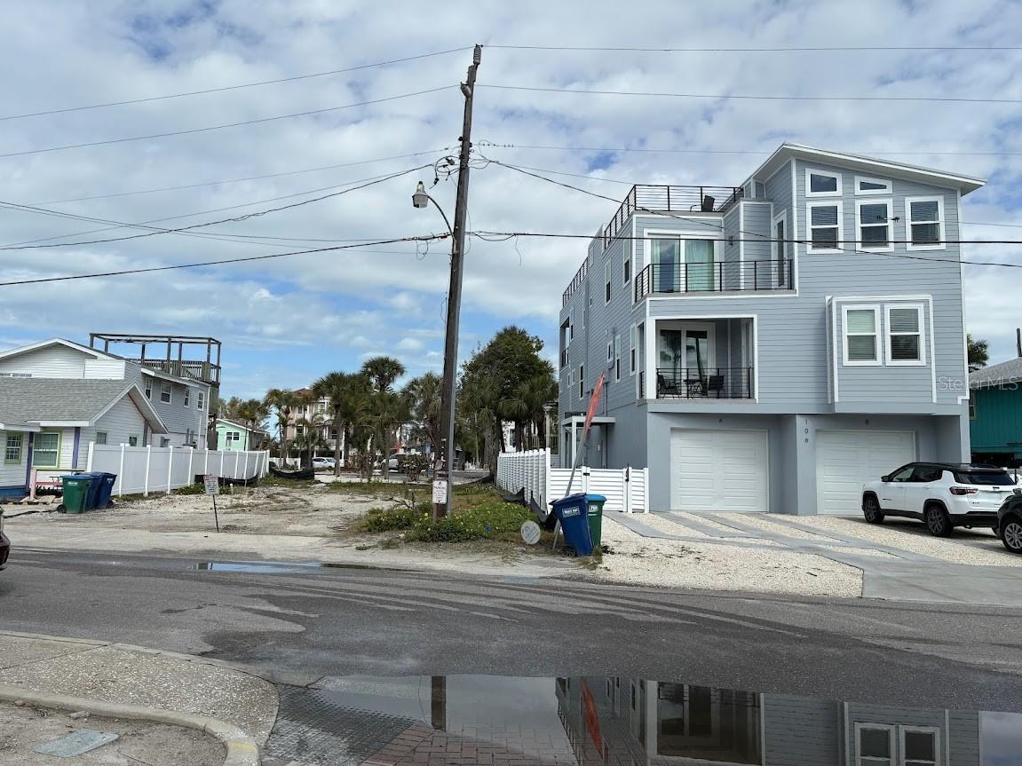 104 1st Street N Bradenton Beach FL 34217 TB8488387 image2