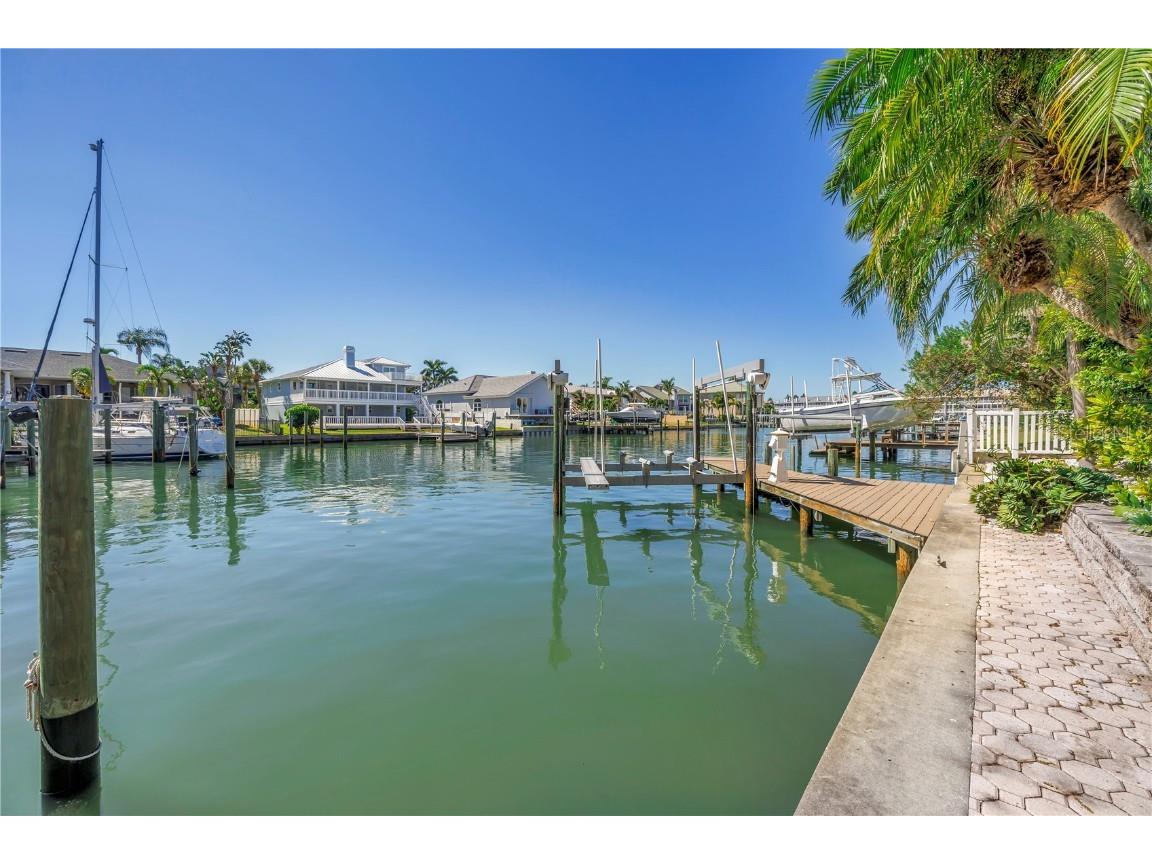 104 5th Street E Tierra Verde FL 33715 TB8437290 image43