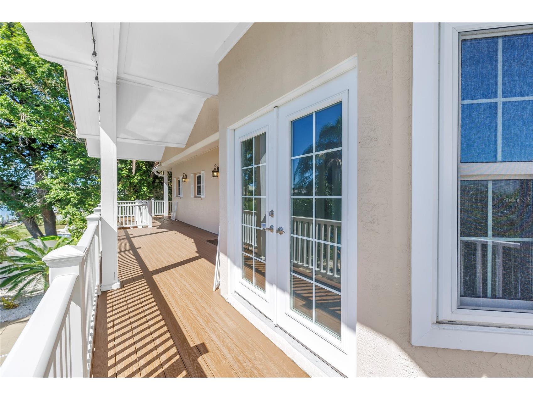104 5th Street E Tierra Verde FL 33715 - CANAL FRONT TB8514589 image7