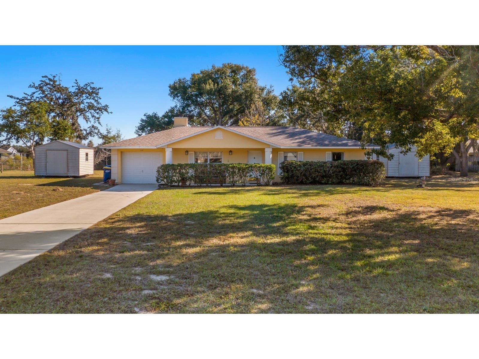 104 6th Avenue Howey In The Hills FL 34737 - LITTLE LAKE HARRIS G5105506 image1