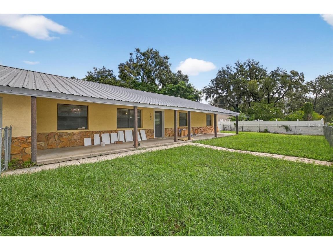 104 Apache Lane Seffner FL 33584 TB8416360 image1
