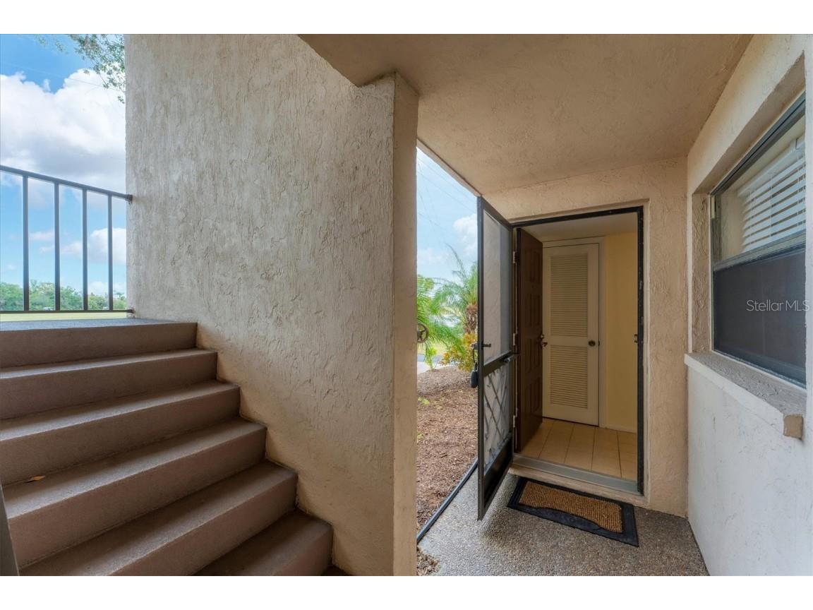 104 Capri Isles Boulevard #112 Venice FL 34292 A4636378 image5