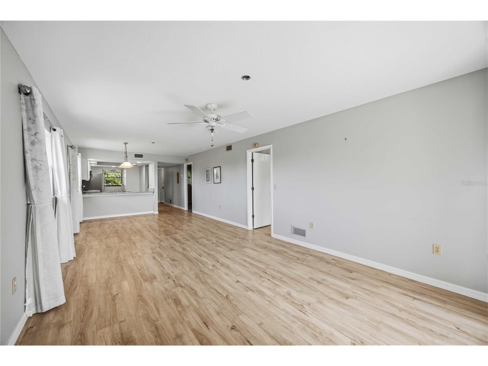 104 Capri Isles Boulevard #301 Venice FL 34292 N6143682 image16