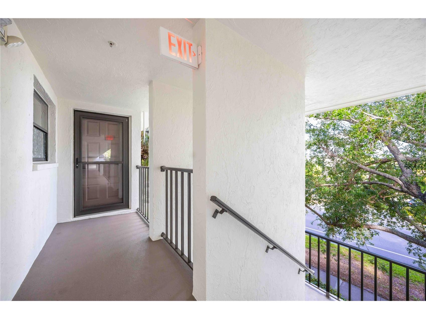 104 Capri Isles Boulevard #301 Venice FL 34292 N6143682 image3