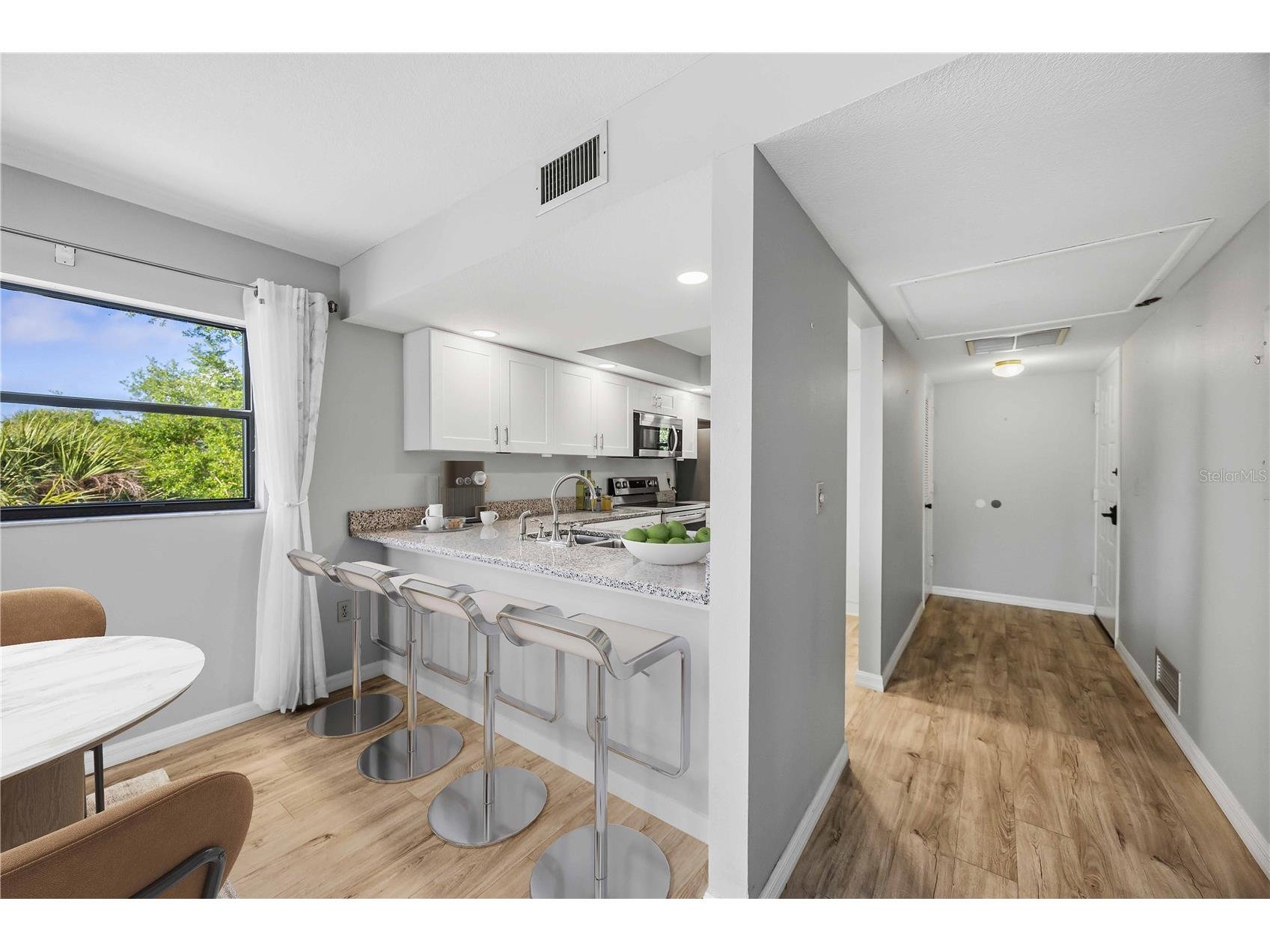 104 Capri Isles Boulevard #301 Venice FL 34292 N6143682 image6