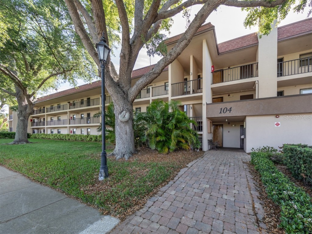 104 Capri Isles Boulevard #308 Venice FL 34292 N6131805 image1