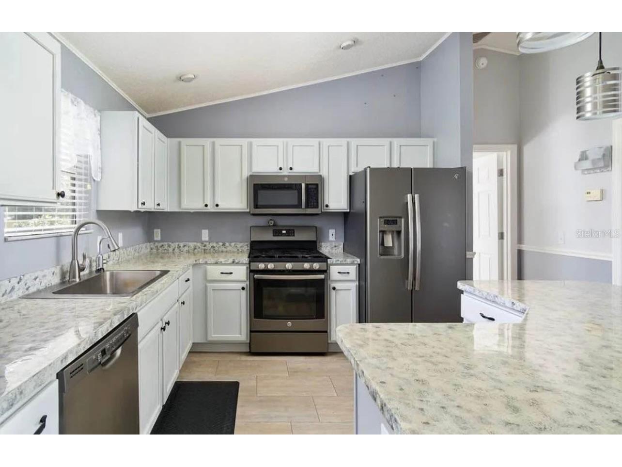 104 Cherry Blossom Lane Lady Lake FL 32159 G5112061 image4