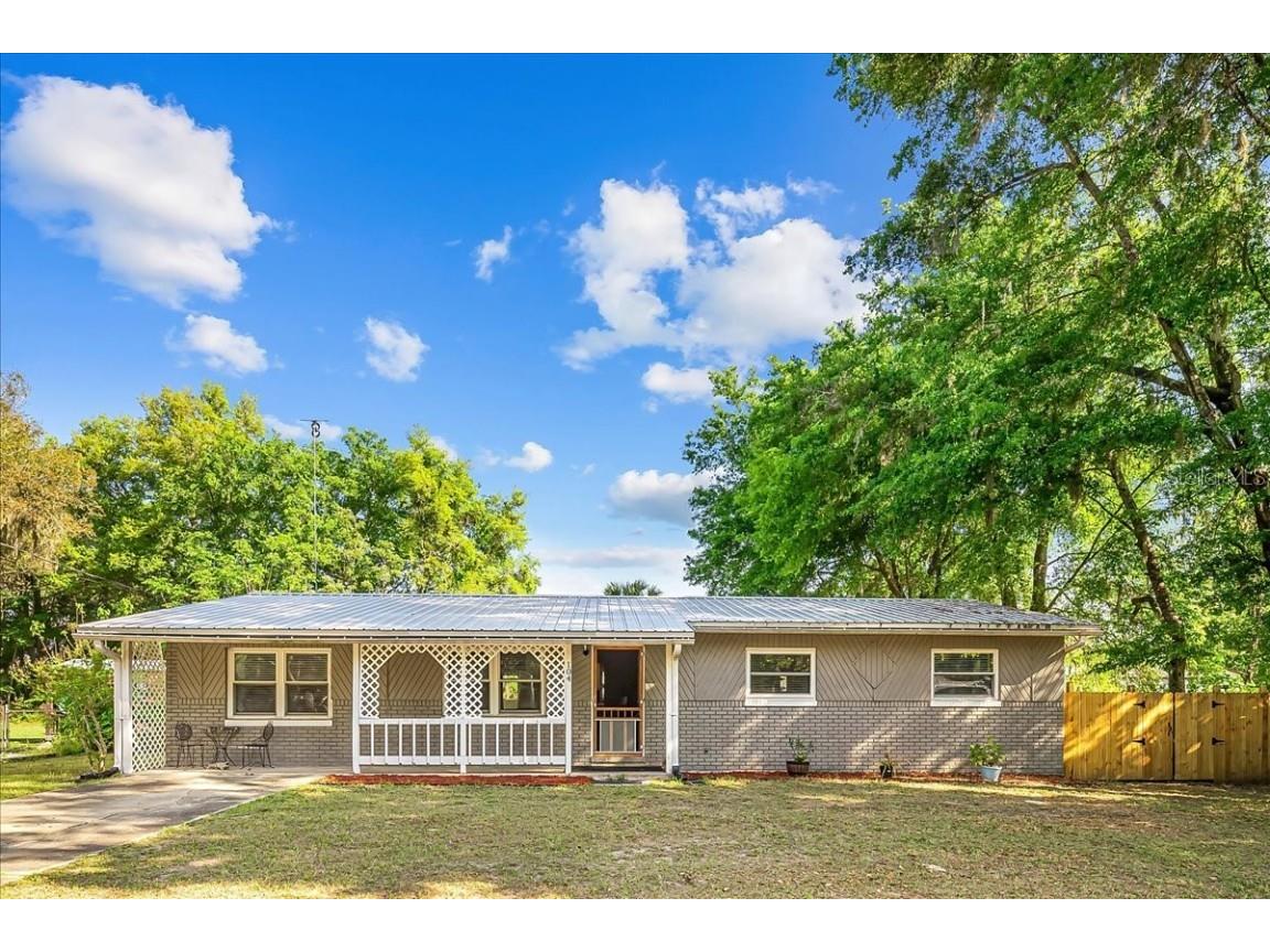 104 Colonial Circle Palatka FL 32177 O6189555 image1