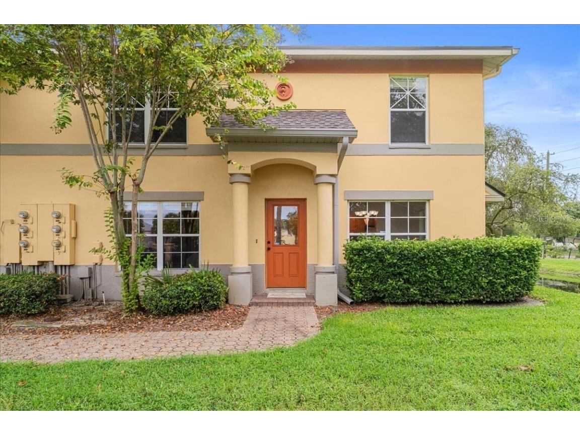 104 Coquina Bay Drive Saint Petersburg FL 33705 TB8427648 image1
