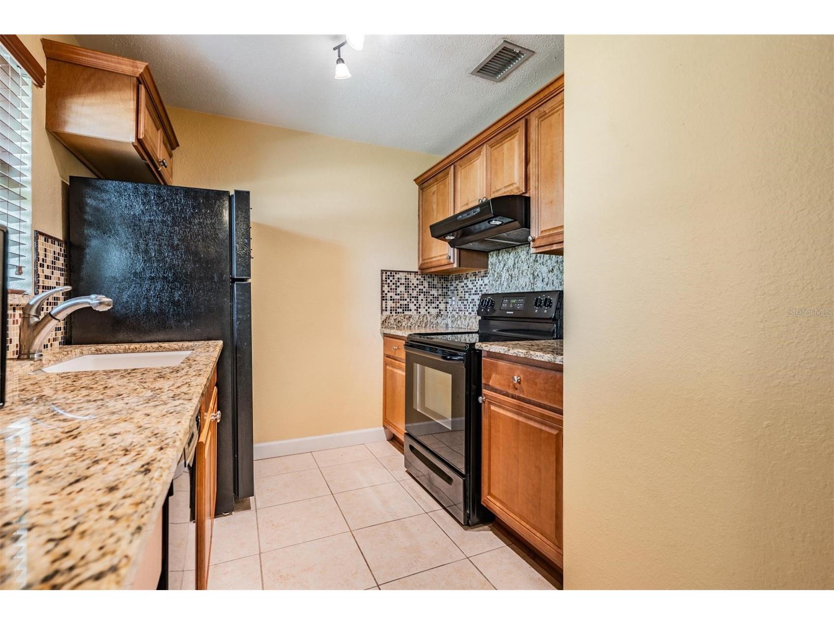 104 Cordova Green Seminole FL 33777 TB8488371 image5