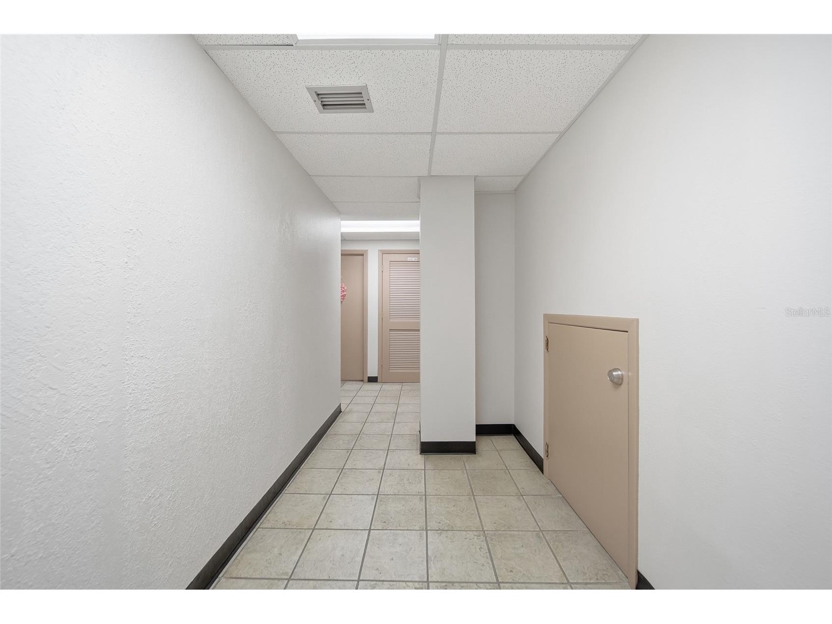 104 E Fowler Avenue Tampa FL 33612 W7884657 image6