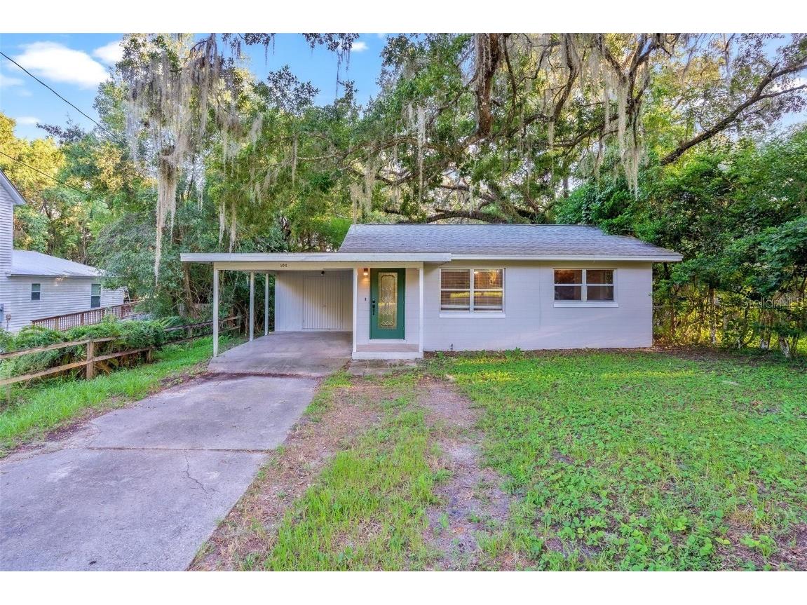 104 E Mcclendon Street Lady Lake FL 32159 G5072867 image1