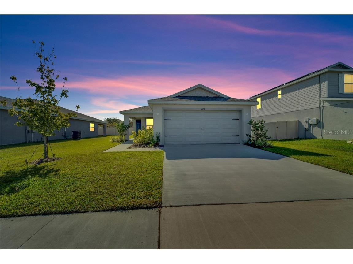 104 Eagle Summit Drive Ruskin FL 33570 T3487540 image1