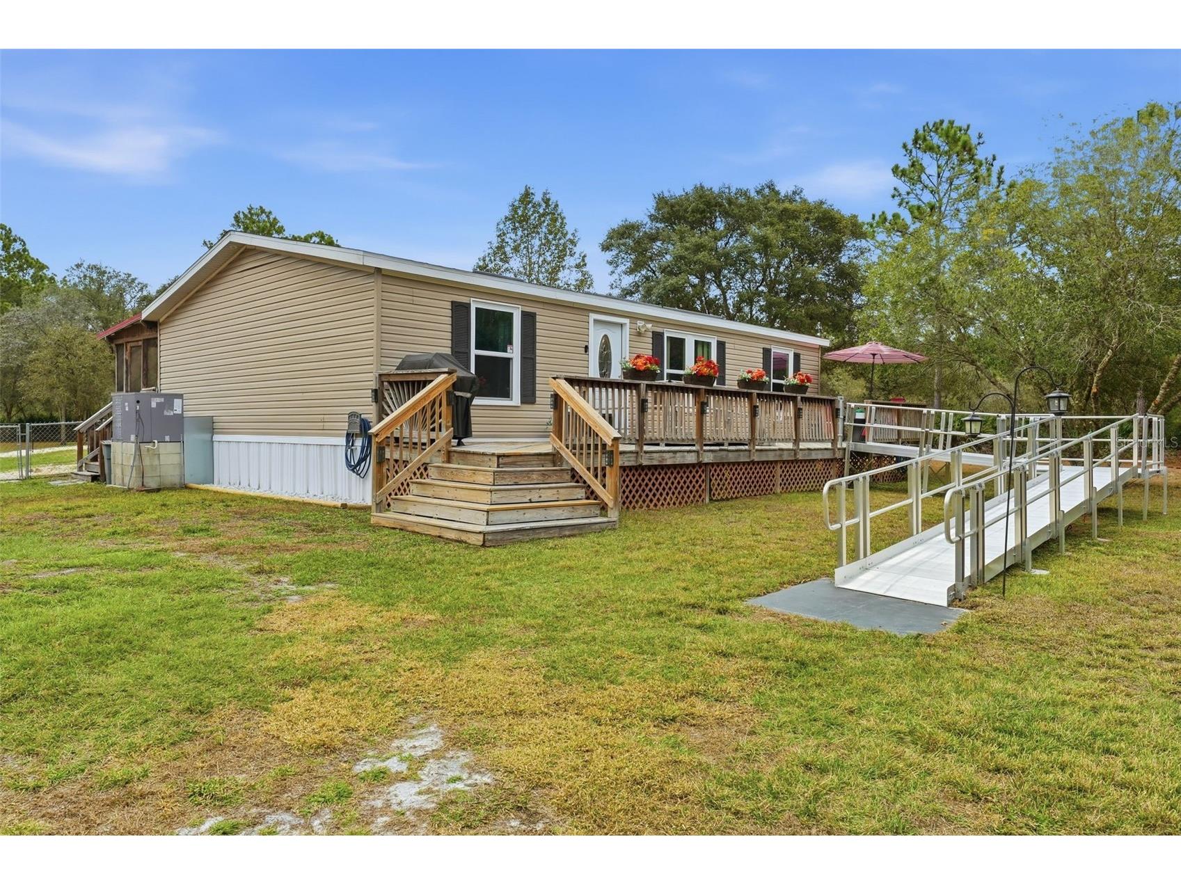 104 Ferncreek Drive Georgetown FL 32139 OM716773 image1