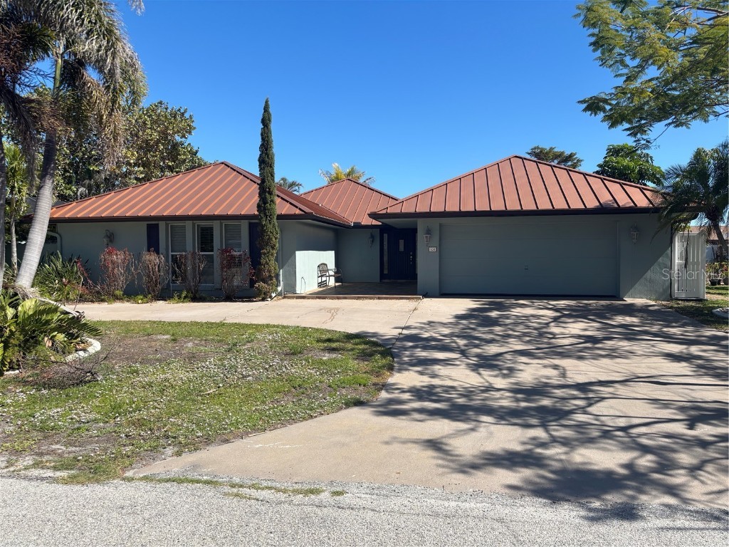 104 Graham Street SE Port Charlotte FL 33952 C7507136 image1