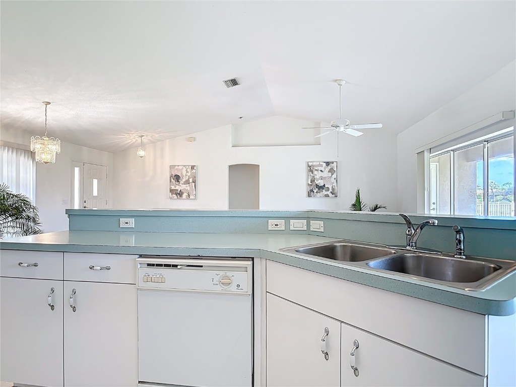 104 Mark Twain Lane Rotonda West FL 33947 D6142852 image20