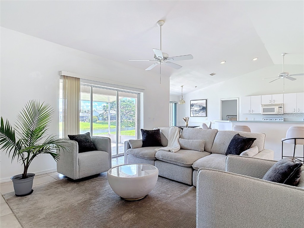 104 Mark Twain Lane Rotonda West FL 33947 D6142852 image3