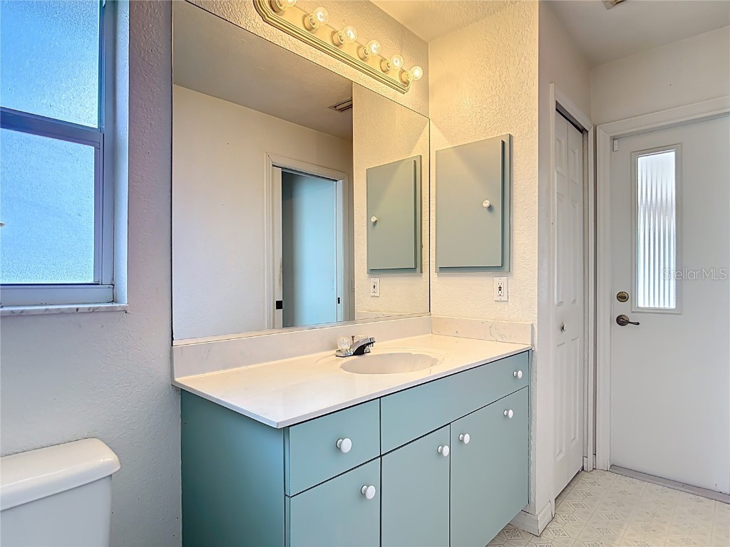 104 Mark Twain Lane Rotonda West FL 33947 D6142852 image32