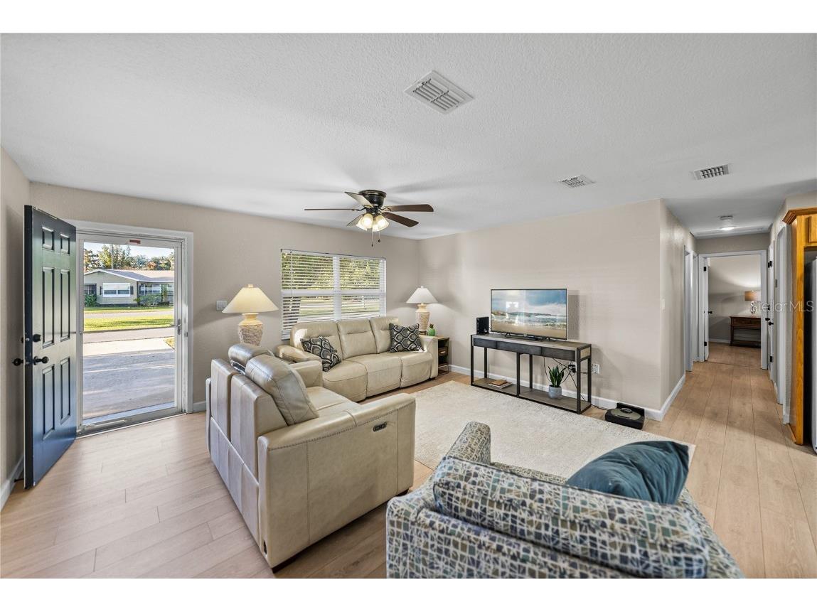 104 N Lake Reedy Boulevard Frostproof FL 33843 - LAKE REEDY P4937185 image3