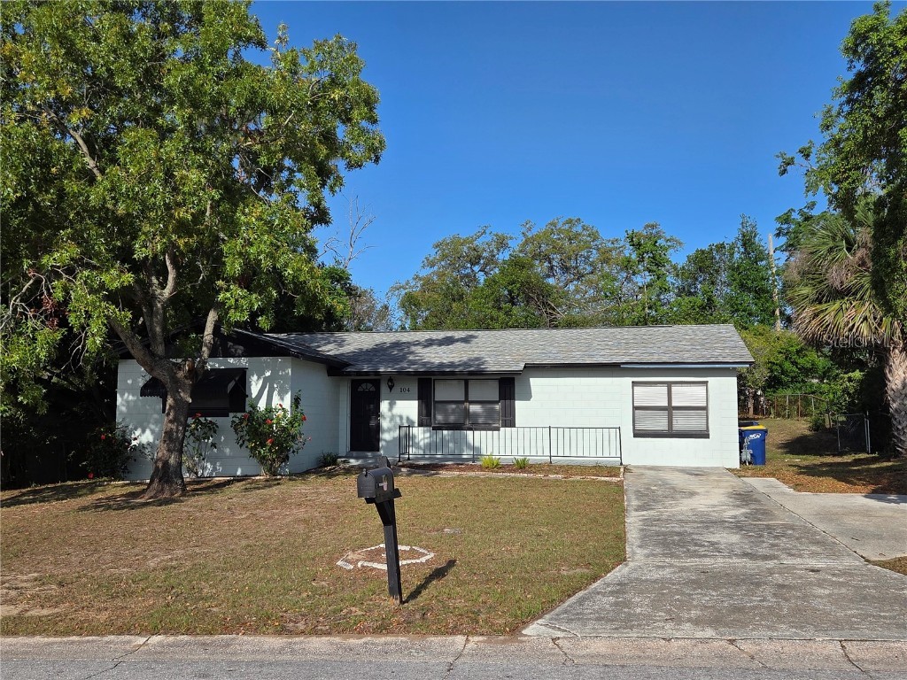 104 N Oakland Avenue Clermont FL 34715 G5095623 image1