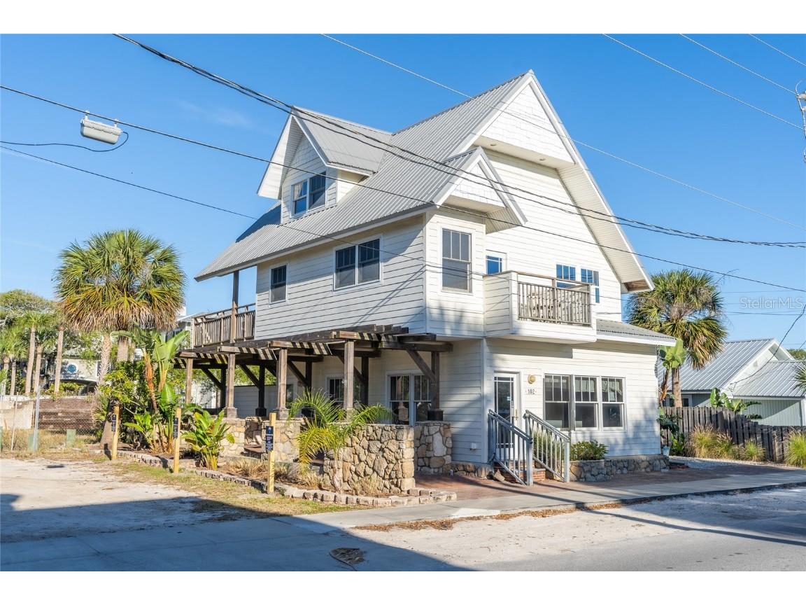 104 N Pine Street New Smyrna Beach FL 32169 NS1084280 image2