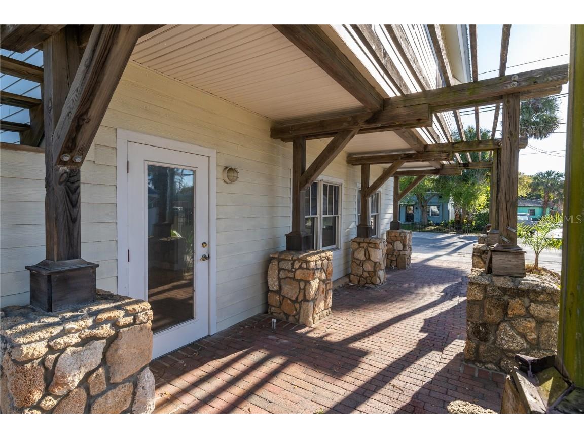 104 N Pine Street New Smyrna Beach FL 32169 NS1084280 image5