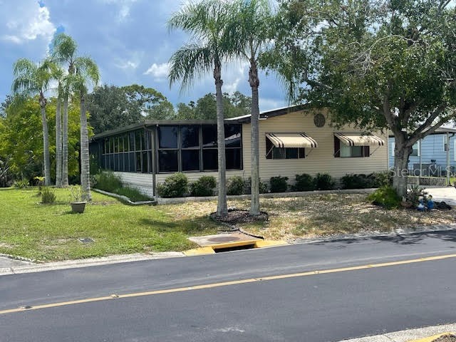 104 N Saint Thomas Circle Apollo Beach FL 33572 - SAINT GEORGES CANAL TB8419746 image1