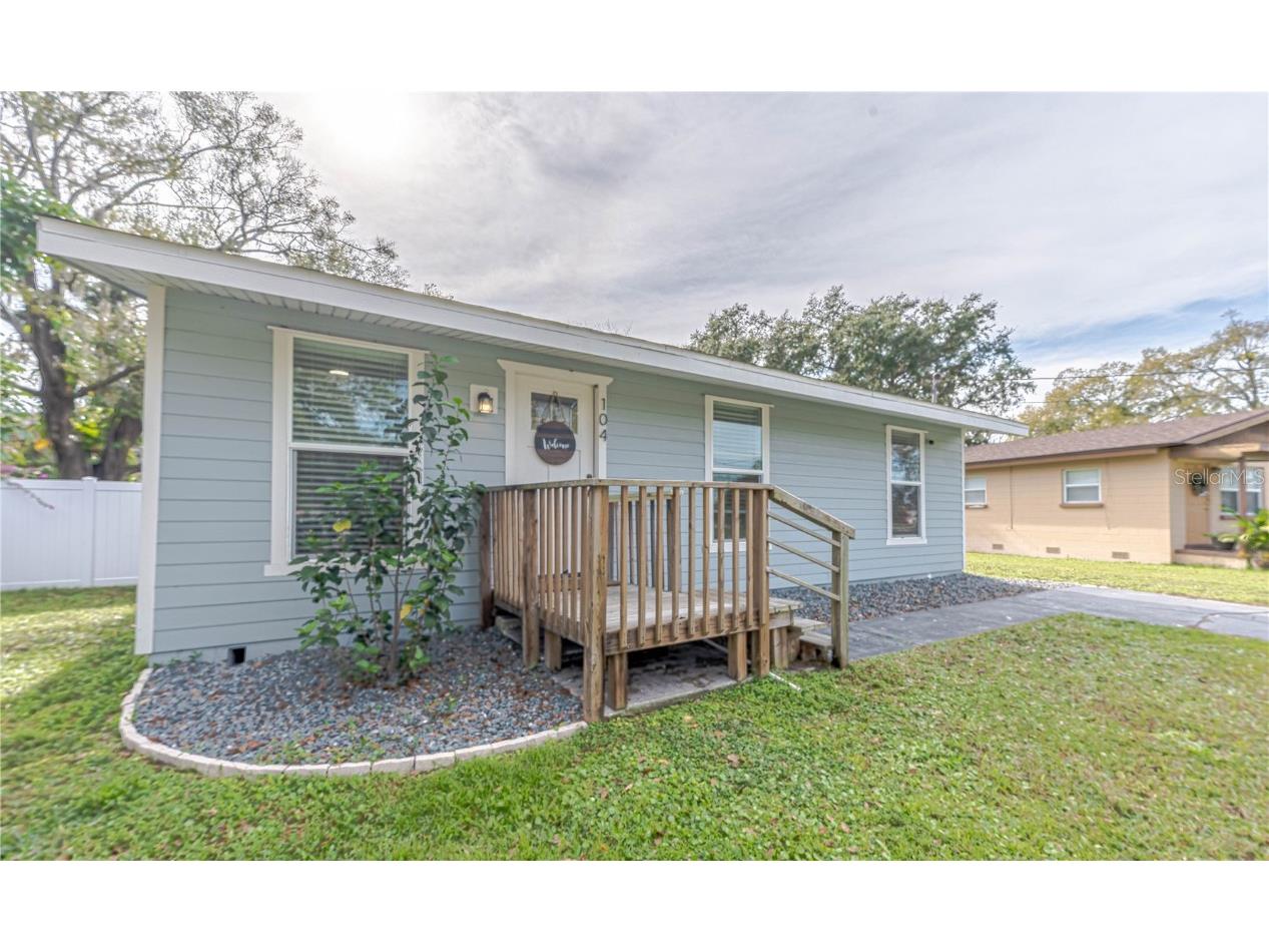 104 NW 10th Drive Mulberry FL 33860 L4942125 image1