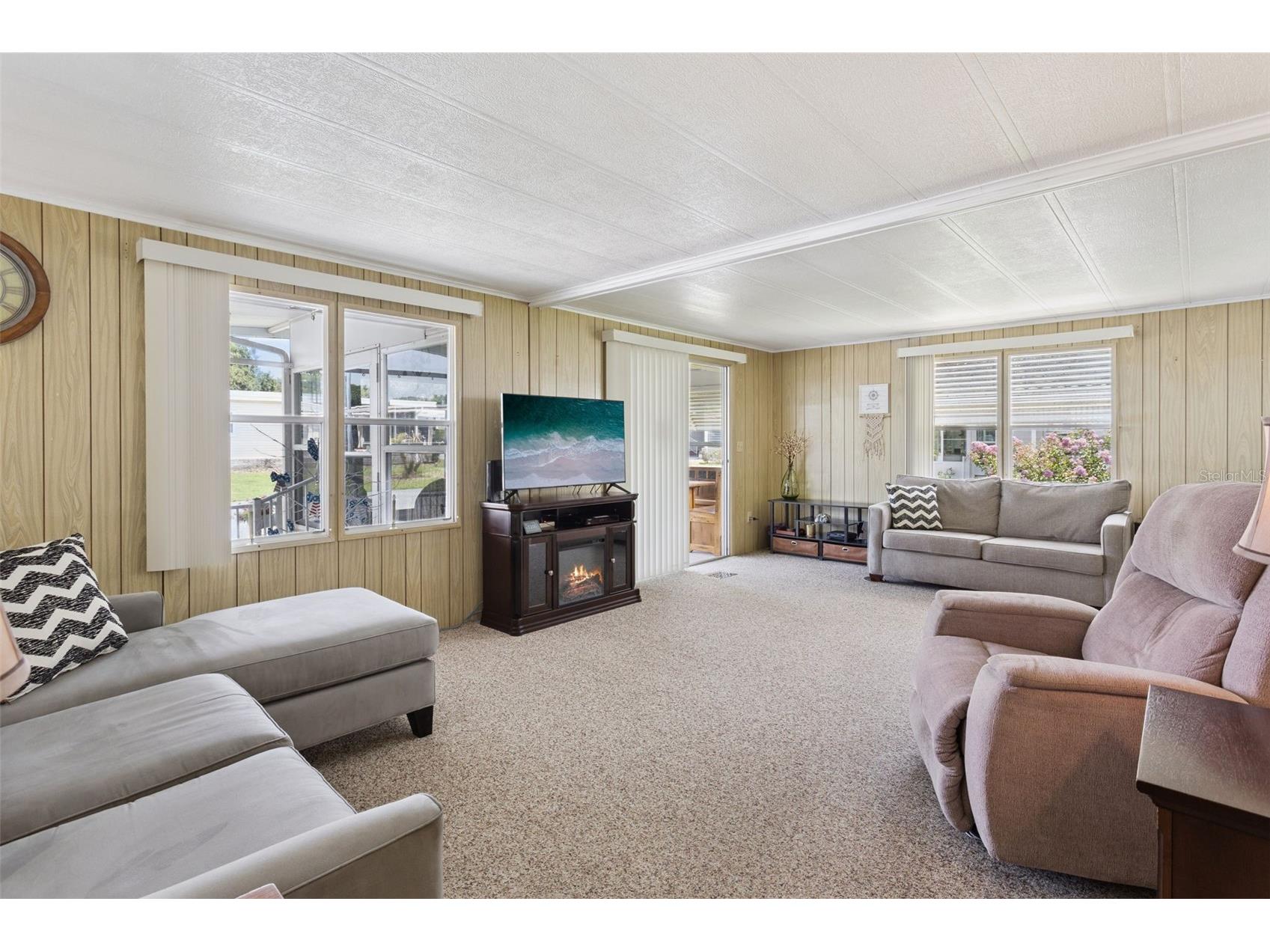 104 Oleander Cove Leesburg FL 34748 - PALATLAKAHA RIVER G5114927 image7