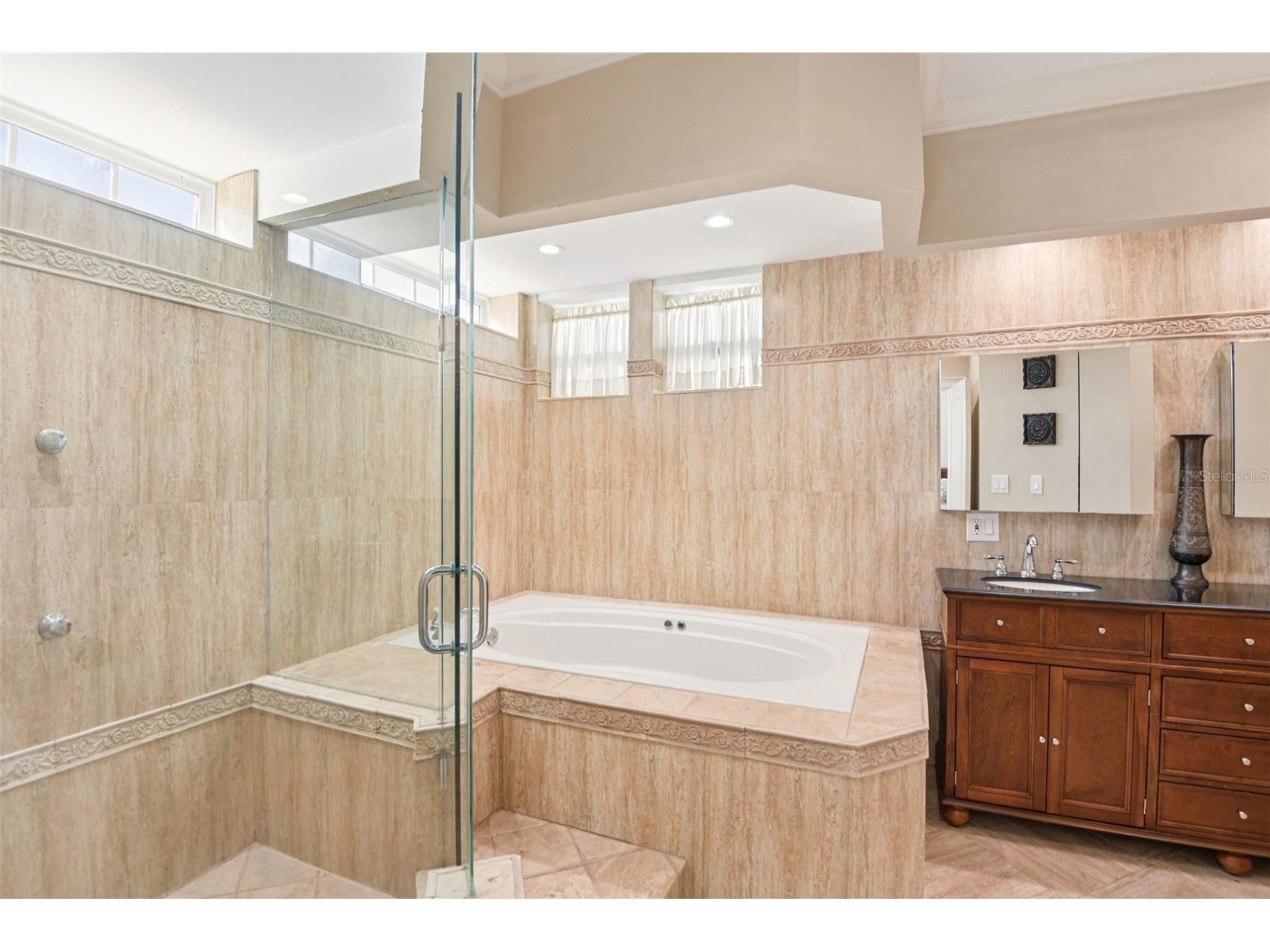 104 Palmera Boulevard NE Saint Petersburg FL 33704 TB8469818 image21