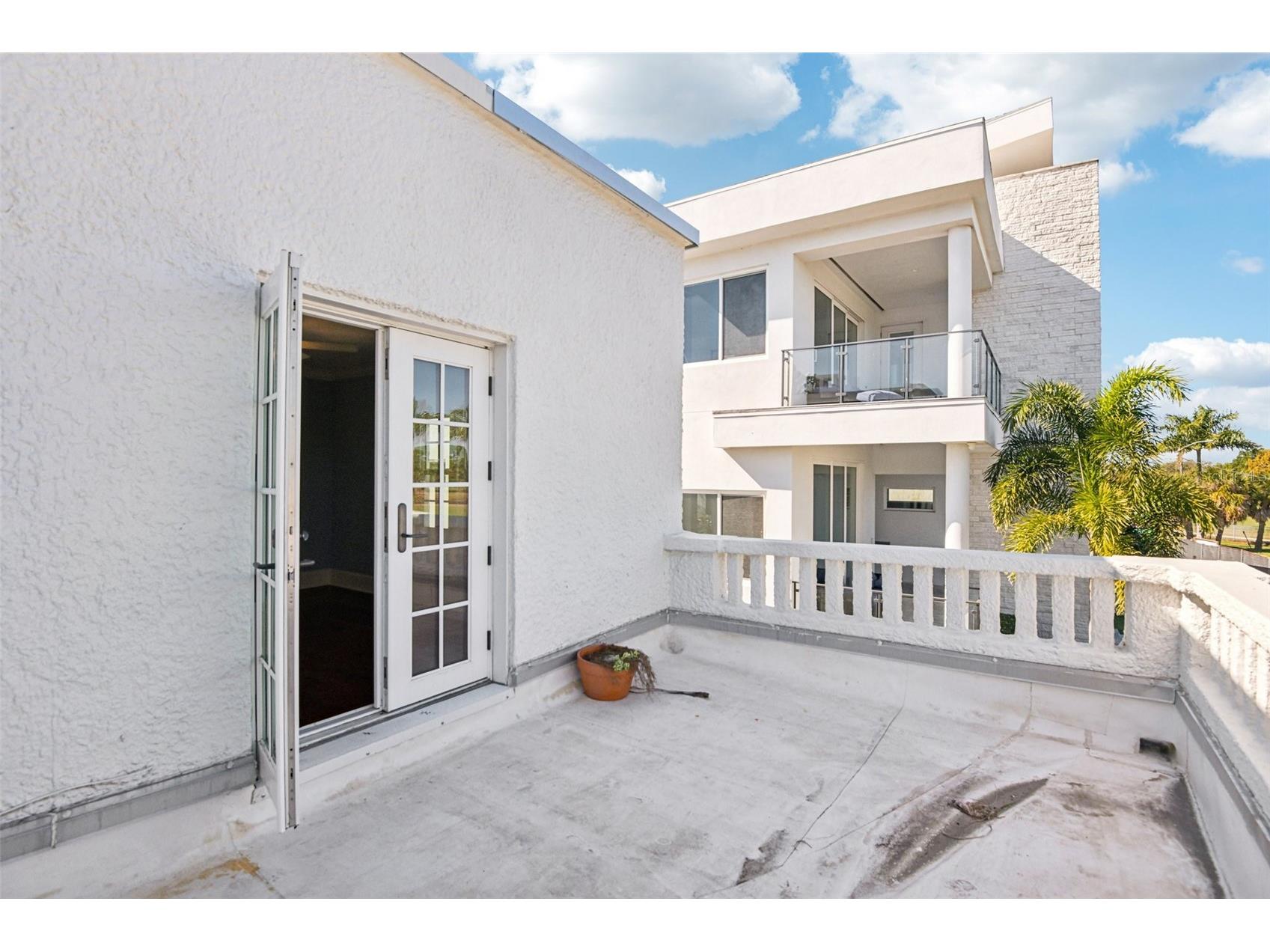 104 Palmera Boulevard NE Saint Petersburg FL 33704 TB8469818 image39