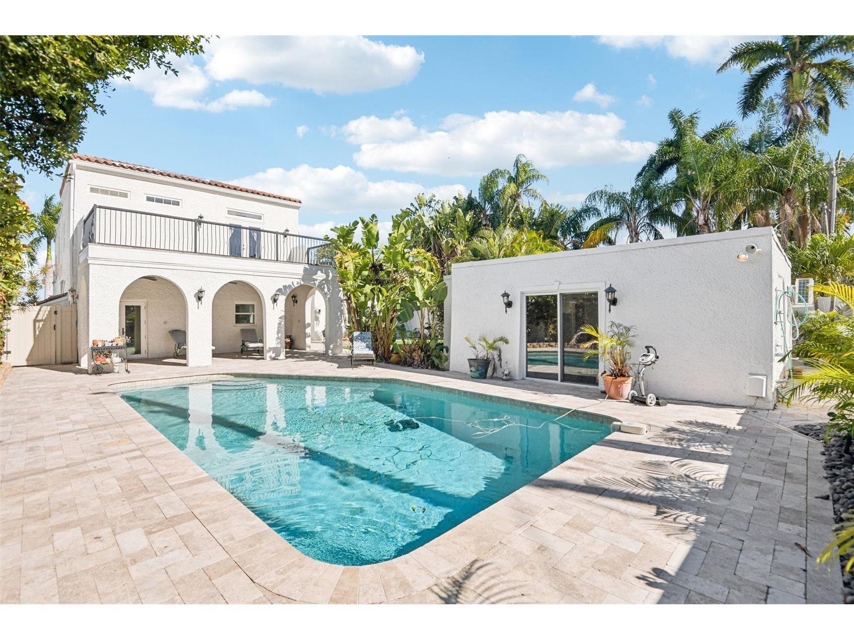 104 Palmera Boulevard NE Saint Petersburg FL 33704 TB8469818 image46