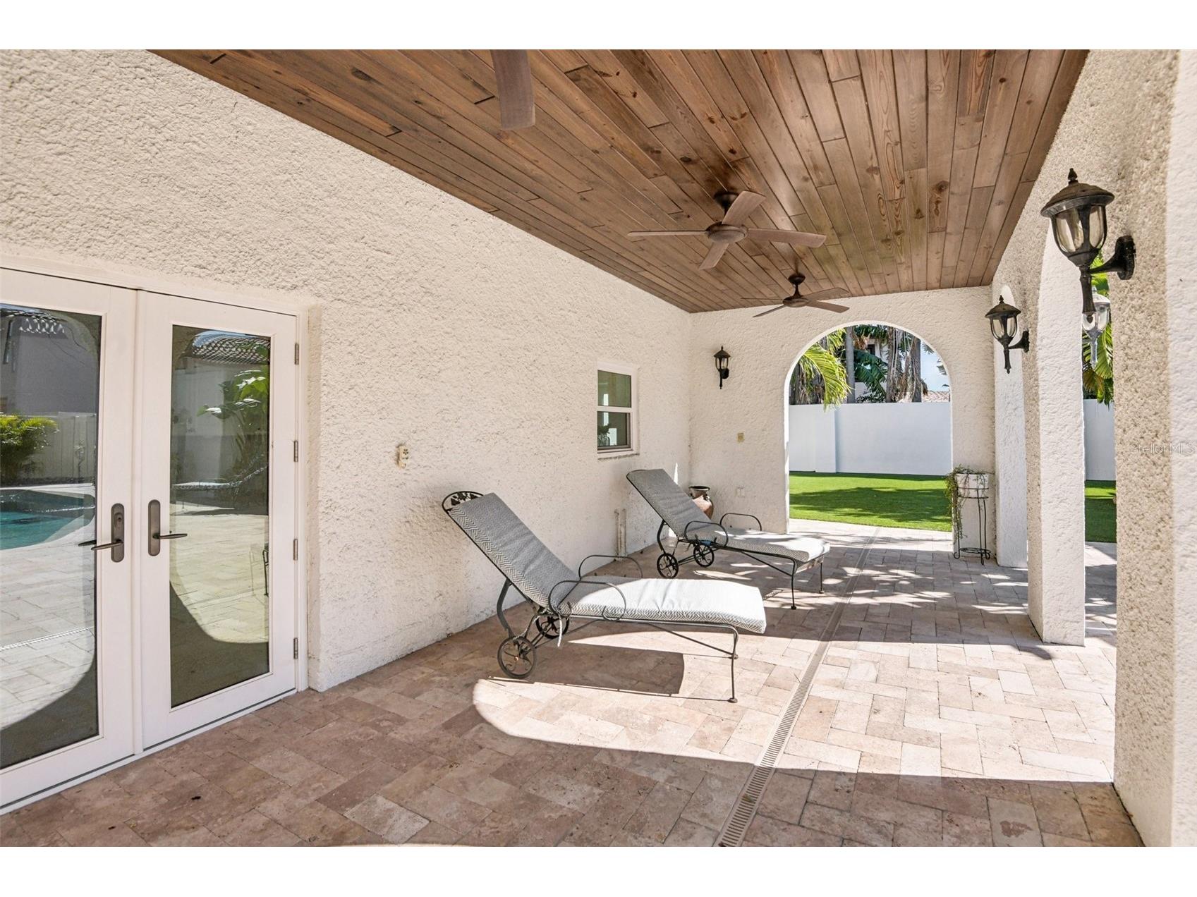 104 Palmera Boulevard NE Saint Petersburg FL 33704 TB8469818 image47