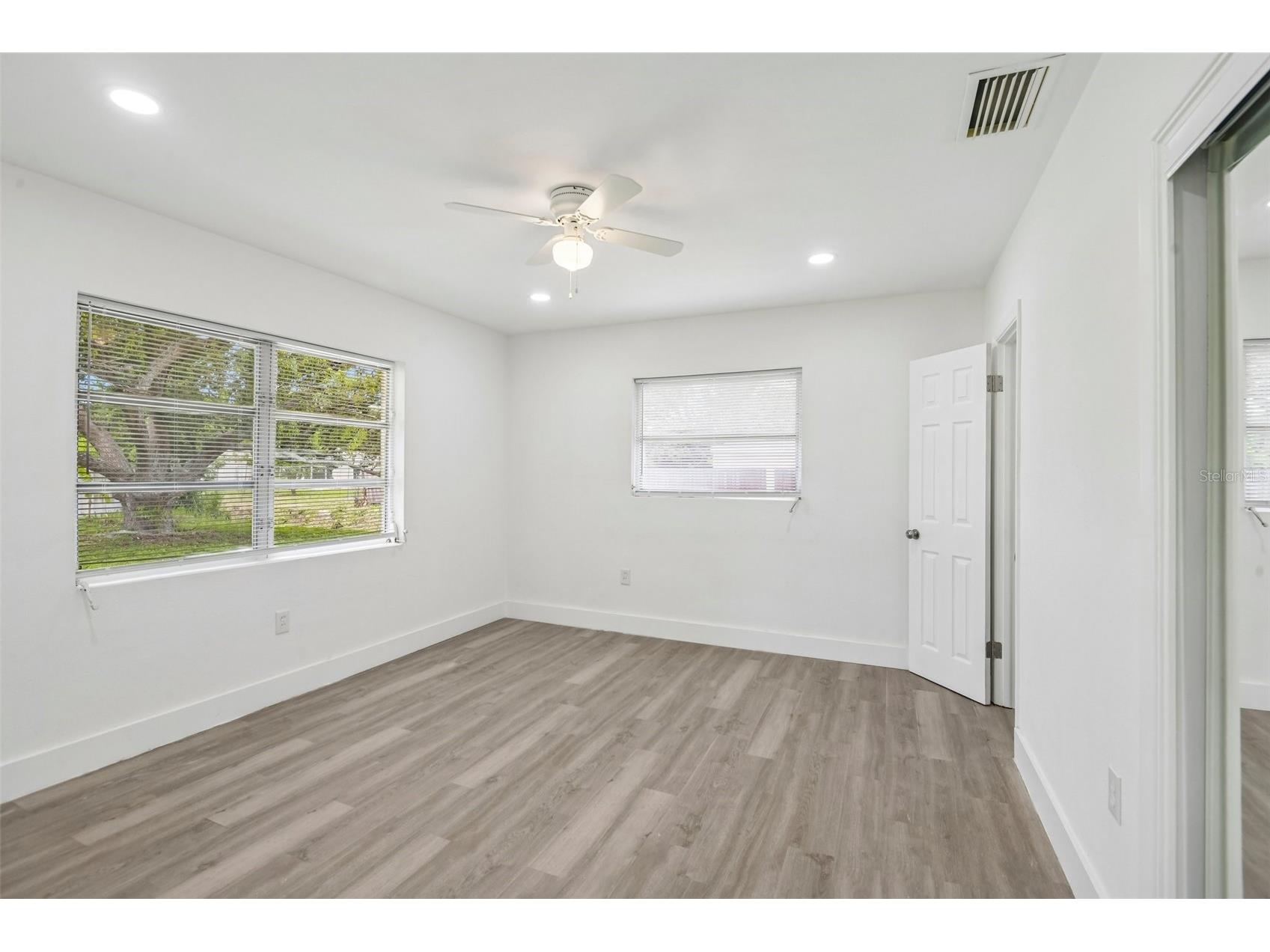104 S Hercules Avenue Clearwater FL 33765 TB8526162 image12