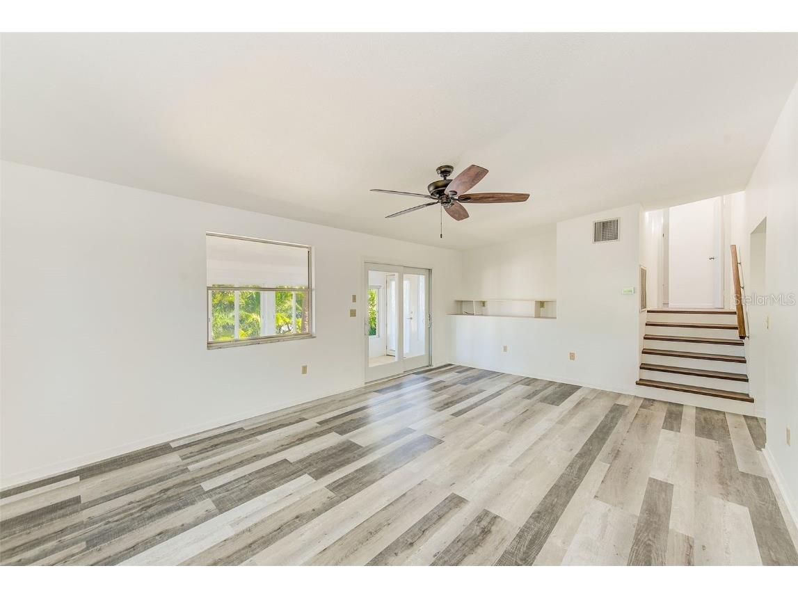 104 S Mayo Street Crystal Beach FL 34681 TB8439449 image16