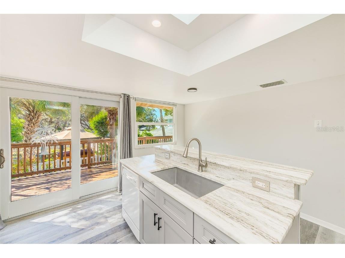 104 S Mayo Street Crystal Beach FL 34681 TB8439449 image28