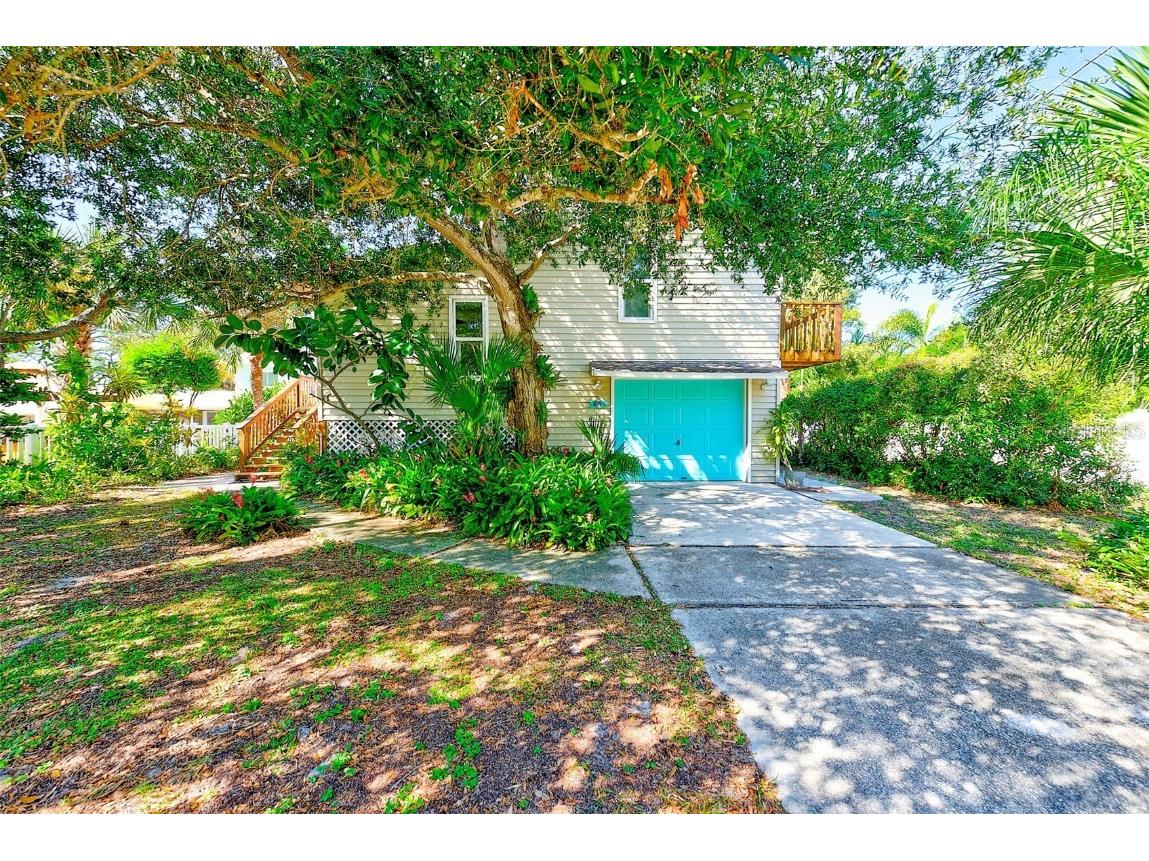 104 S Mayo Street Crystal Beach FL 34681 TB8439449 image3