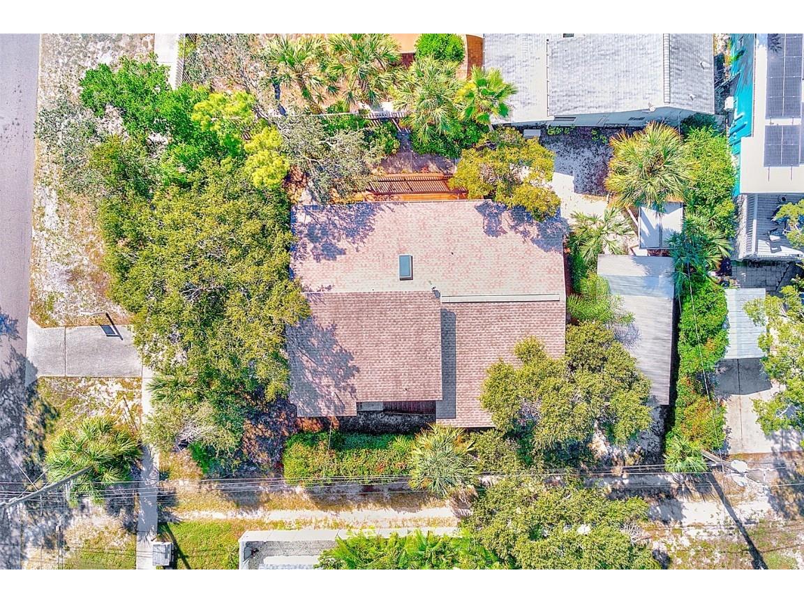 104 S Mayo Street Crystal Beach FL 34681 TB8439449 image5