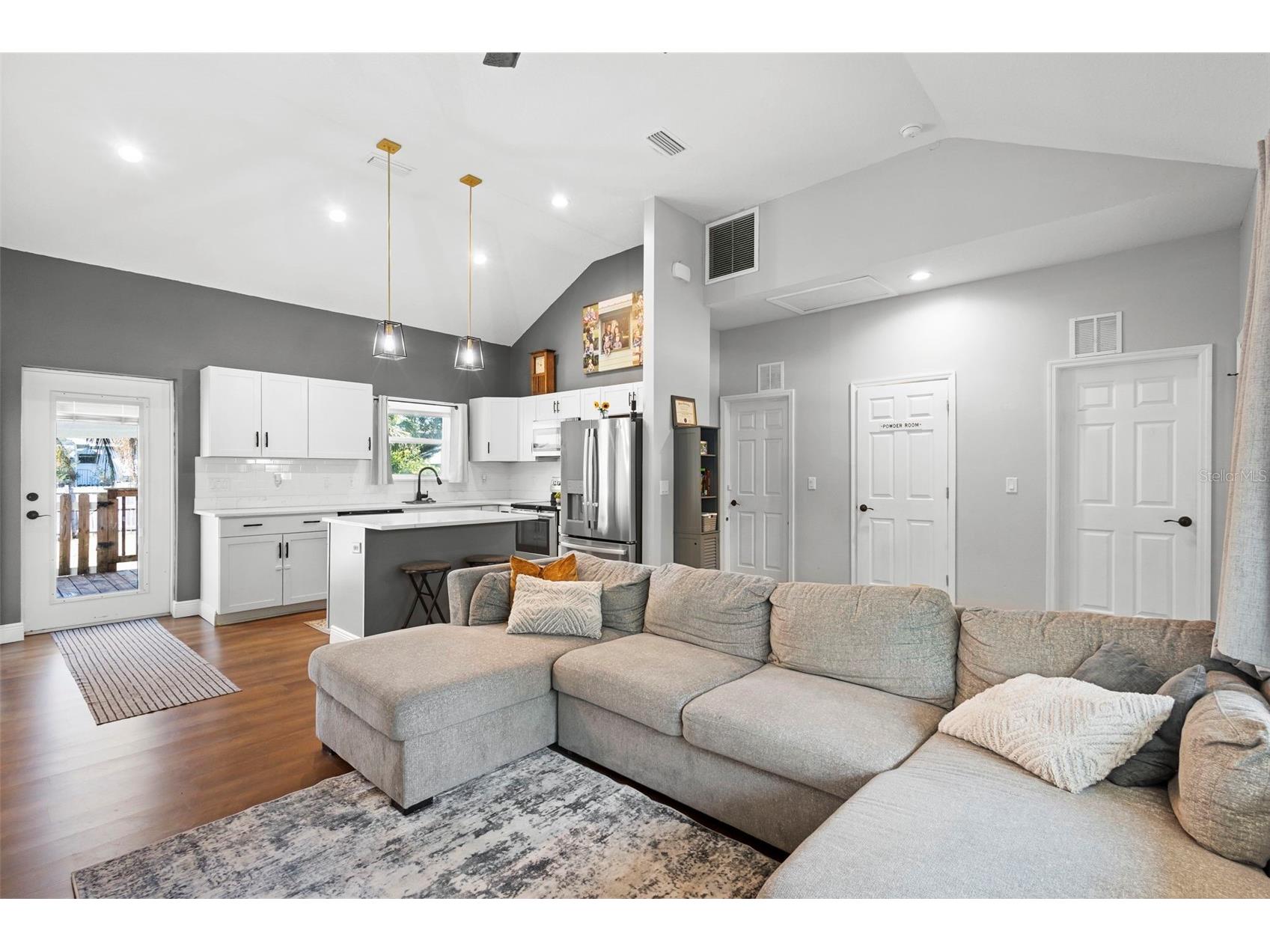 104 S Stone Street Deland FL 32720 V4947386 image2