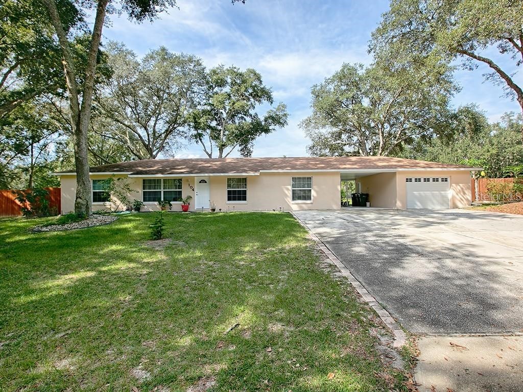 104 S Valley Road Fruitland Park FL 34731 G5067627 image1