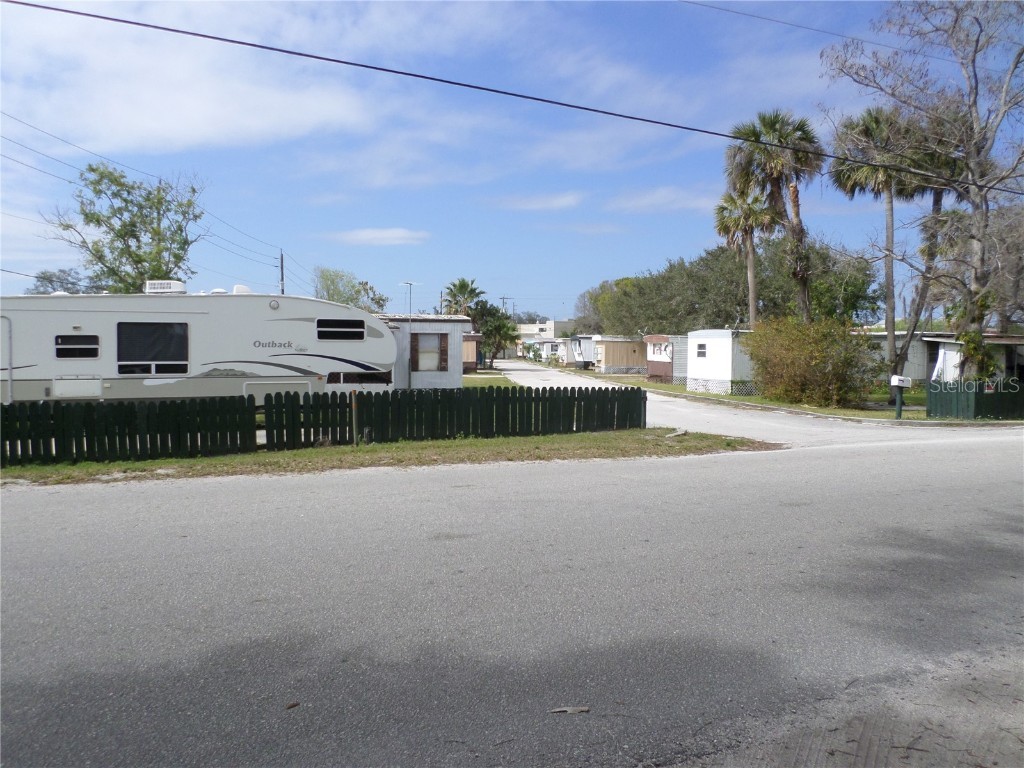104 Se 10th Avenue #23 SPACES Okeechobee FL 34974 OK222474 image1